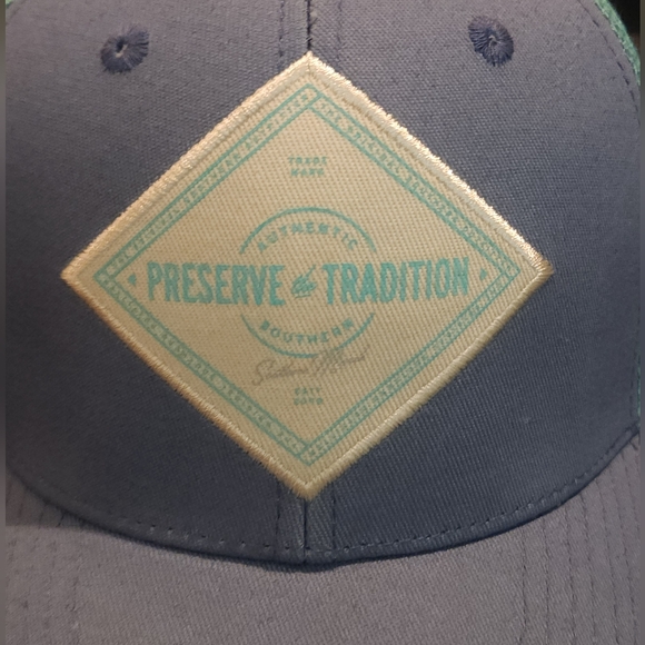 Southern Marsh Hat - Picture 2 of 5